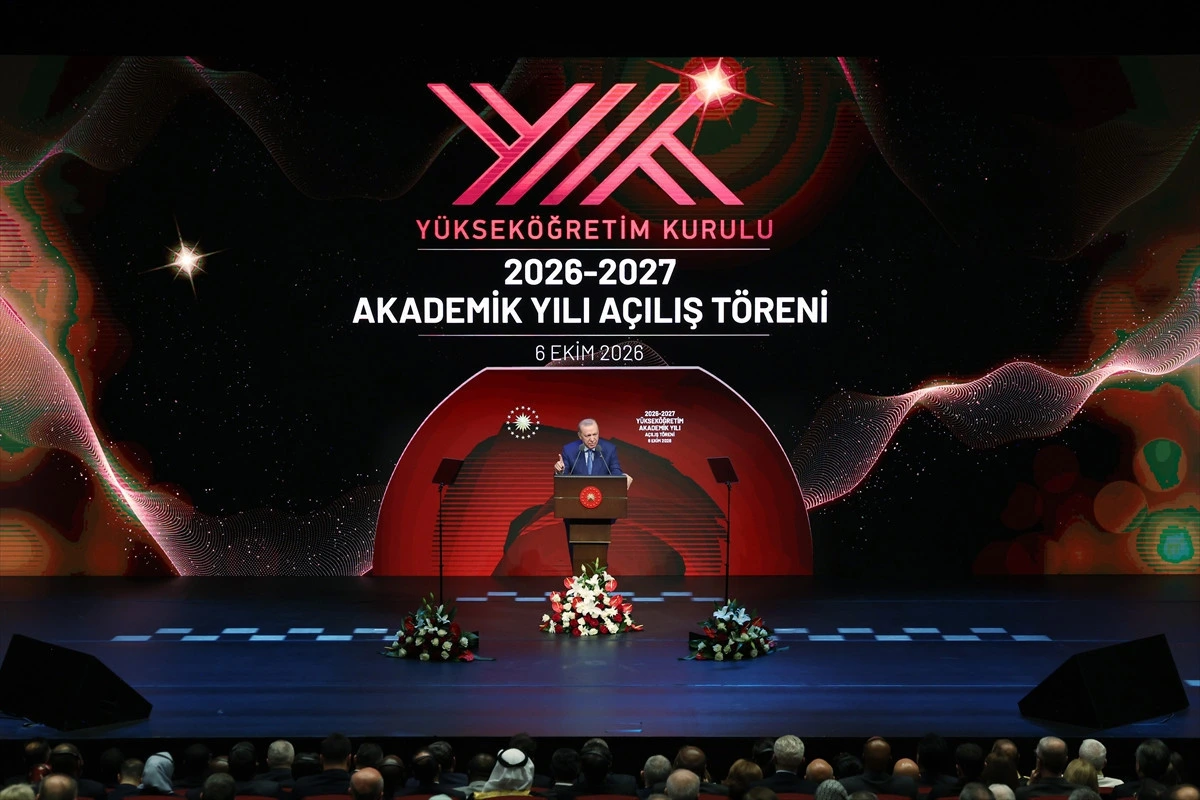 2026-2027 Akademik Yılı Açılış Töreni sahnesi