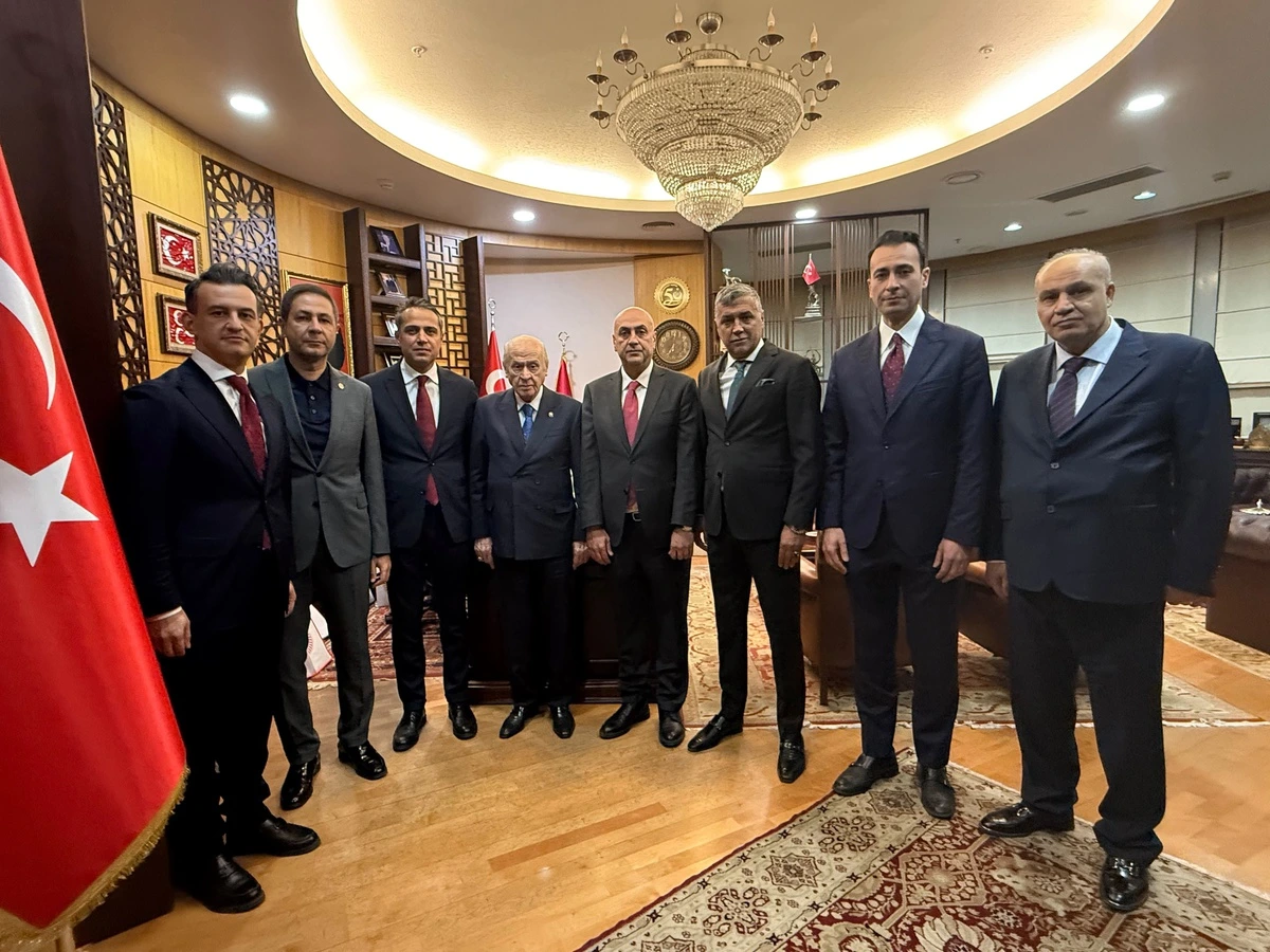 Ankara 2 No’lu Baro Başkanı Muhammed Kürşat Üçüncü ve beraberindeki heyet, MHP Genel Başkanı Devlet Bahçeli ile birlikte
