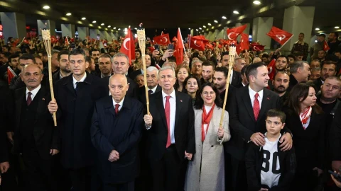 Ankara’da Cumhuriyet’in 103. yılı fener alayıyla kutlandı