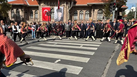 Birinci Meclis binası önünde Ankara’nın başkent oluşunun 103. yılı için düzenlenen seğmen gösterisi