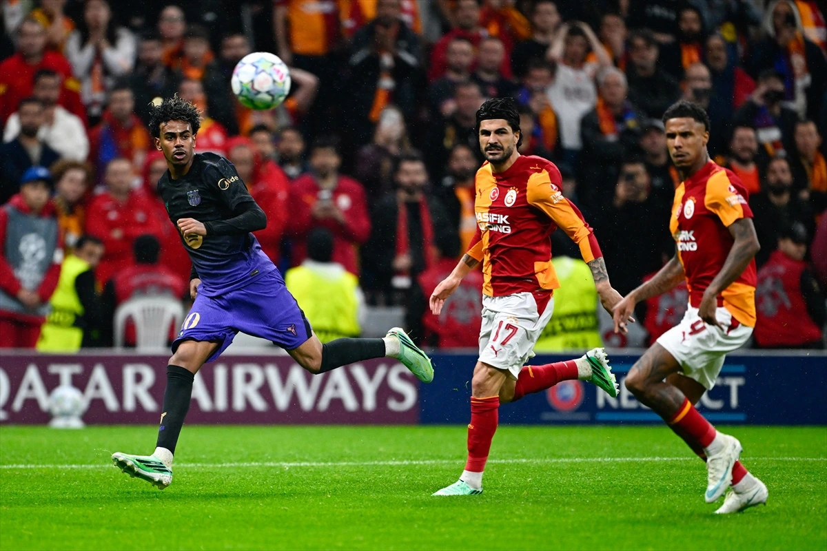 Barcelona hücumunda Galatasaraylı futbolcular savunmada