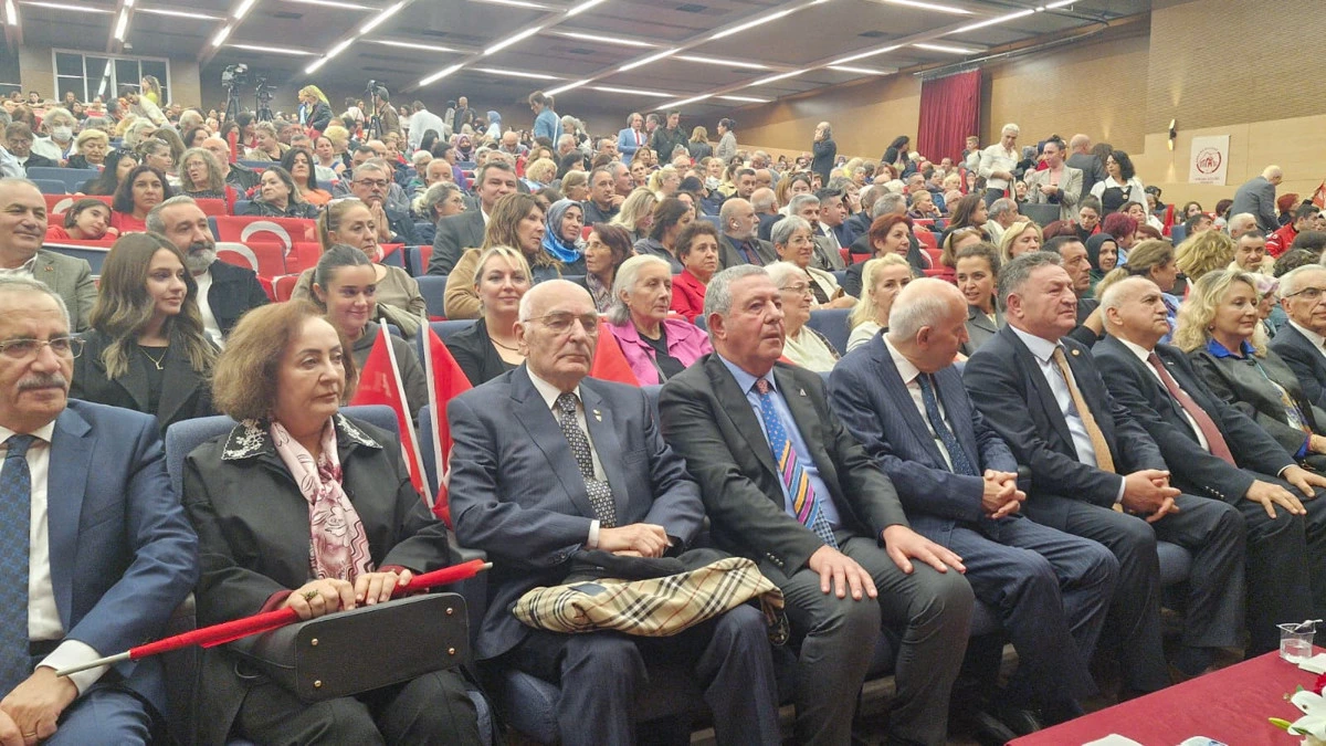 Başkent Ankara Gecesi’ni izleyen kalabalık salon