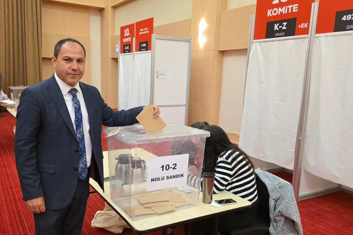 Bayram Polat, ATO seçimlerinde sandık başında