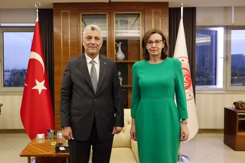 Bolat ve Anderson, Türkiye-Birleşik Krallık STA’sını görüştü