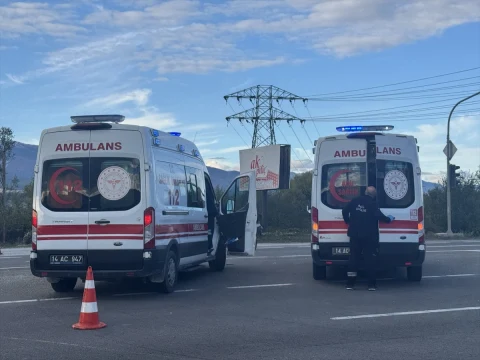 Bolu’daki kazanın ardından olay yerinde bulunan ambulanslar