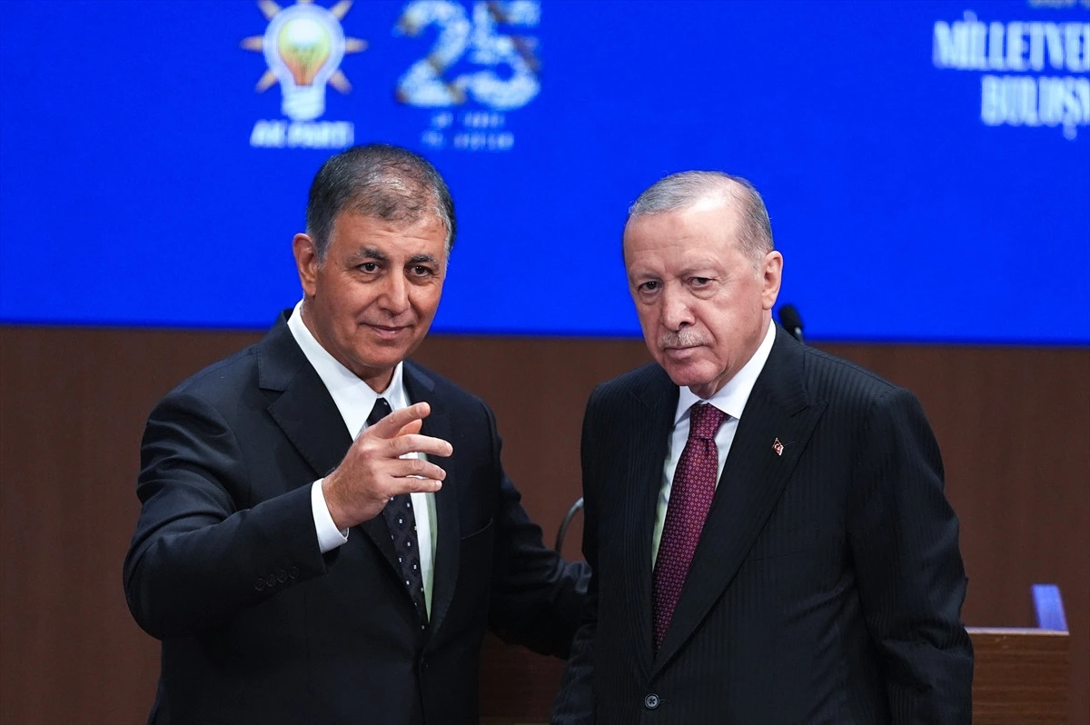Cemil Tugay ve Recep Tayyip Erdoğan AK Parti toplantısında yan yana