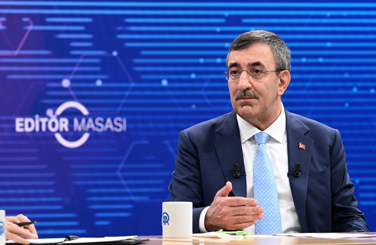 Cevdet Yılmaz Anadolu Ajansı Editör Masası yayınında konuşuyor
