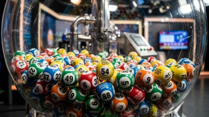 Çılgın Sayısal Loto çekilişinde kullanılan numaralı toplar