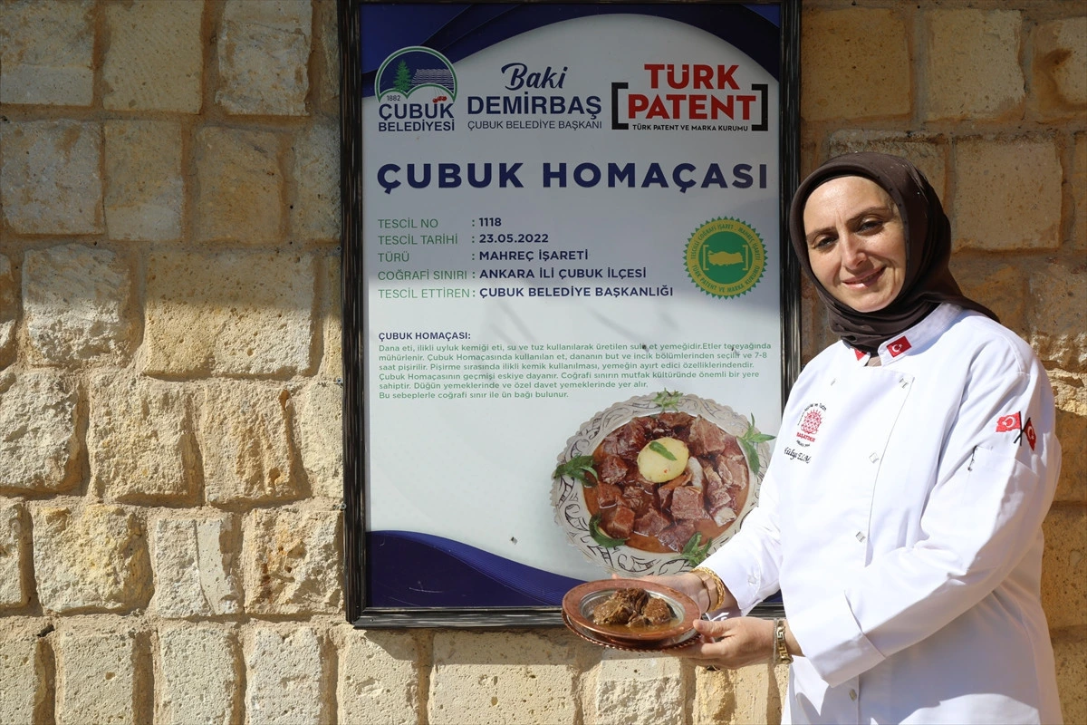 Hülya Elma, Çubuk homaçasının coğrafi işaret belgesinin önünde