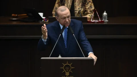 Recep Tayyip Erdoğan, AK Parti TBMM Grup Toplantısı’nda kürsüde konuşuyor
