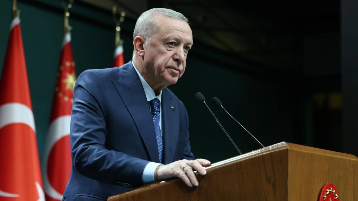 Cumhurbaşkanı Recep Tayyip Erdoğan kürsüde konuşma yapıyor