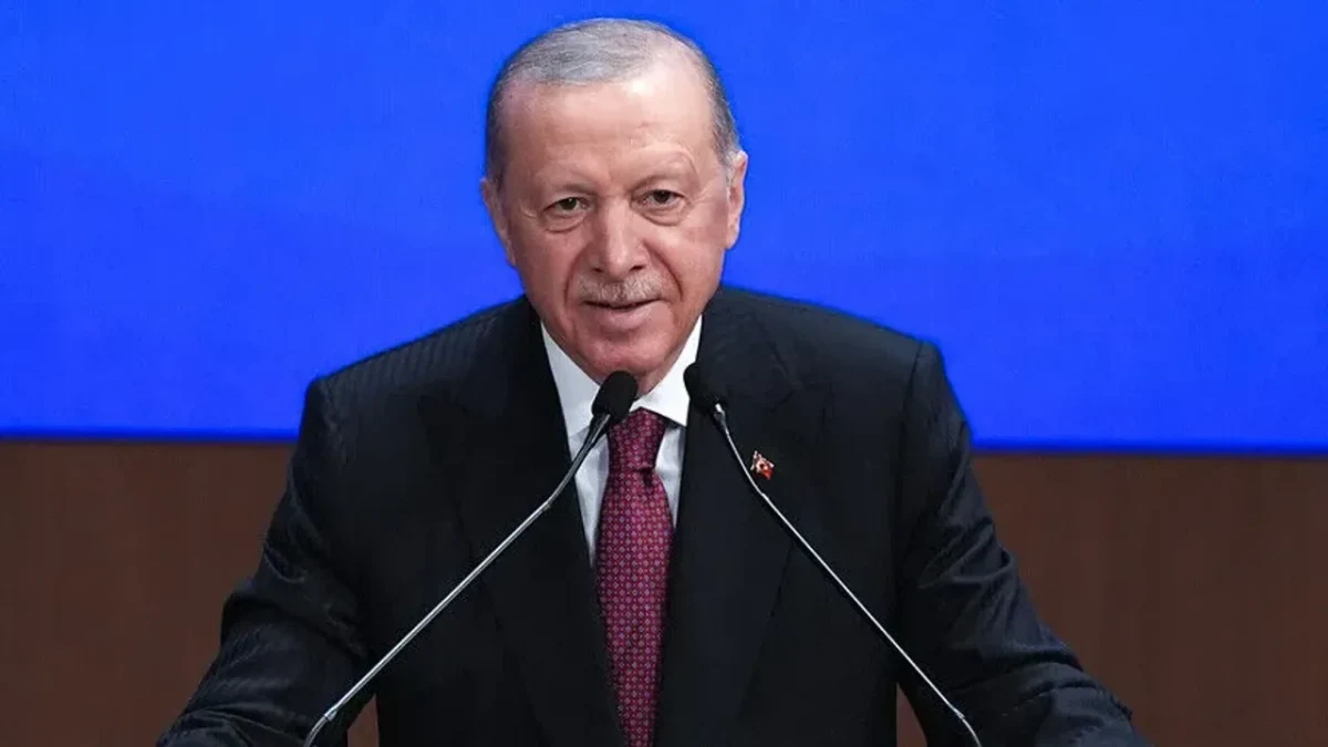 Cumhurbaşkanı Recep Tayyip Erdoğan kürsüde konuşma yapıyor