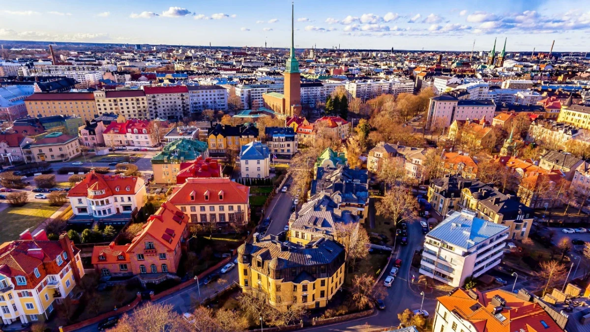Finlandiya’da Turku Takımadaları için yürütülen koku odaklı turizm kampanyasına eşlik eden şehir manzarası