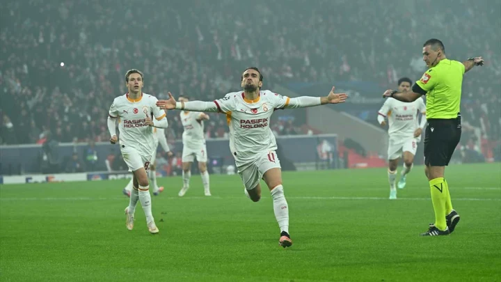 Galatasaraylı futbolcu, Lille karşısında gol sevinci yaşarken