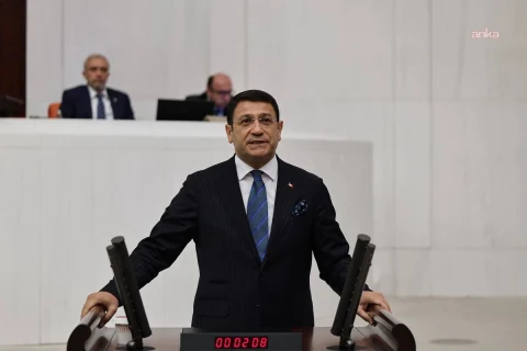 DEVA Partisi Ankara Milletvekili İdris Şahin, TBMM kürsüsünde konuşurken