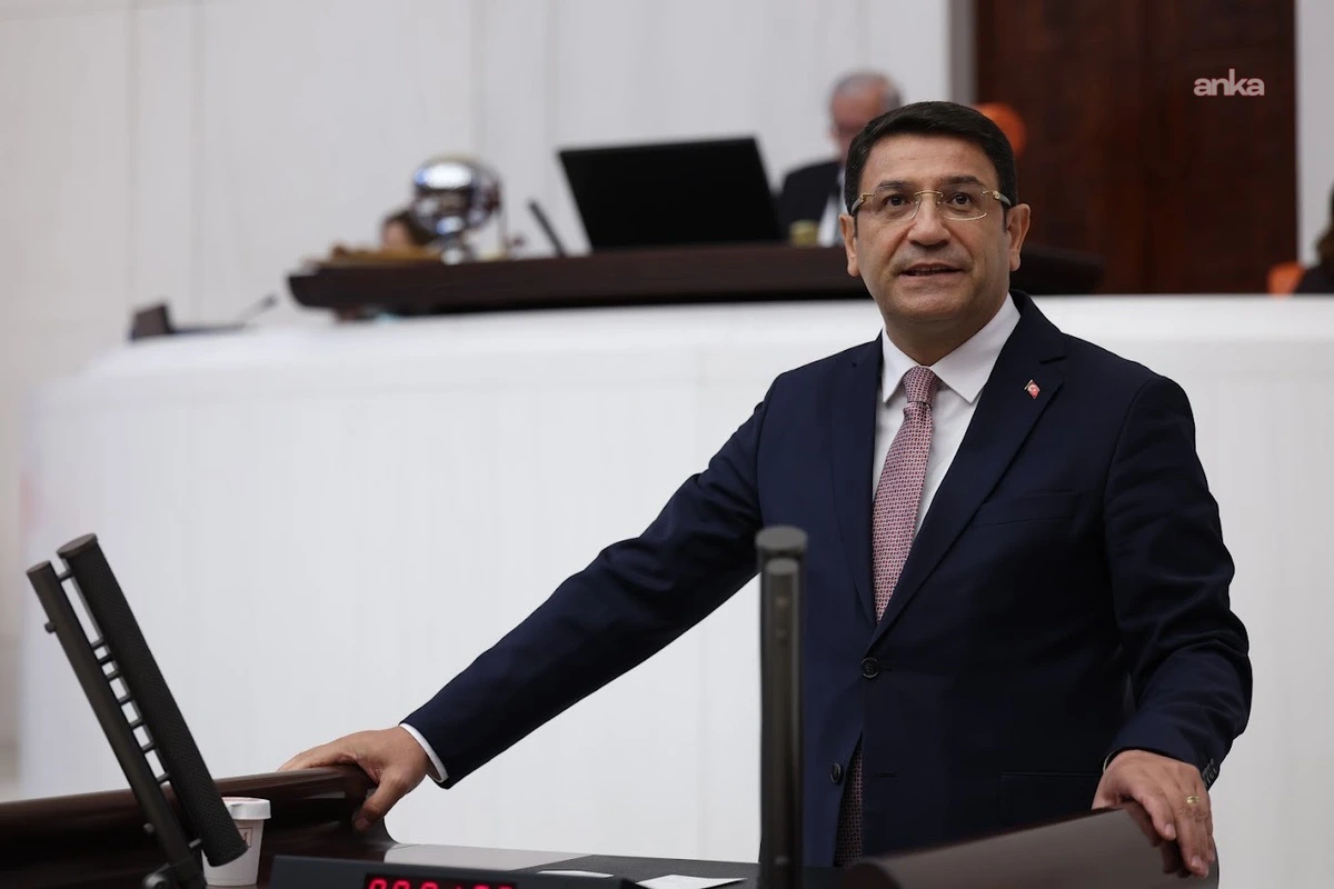 DEVA Partisi Ankara Milletvekili İdris Şahin TBMM Genel Kurulu'nda konuşurken