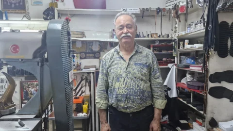 Kızılay’da 56 yıldır ayakkabı tamir ediyor: Recep Katı’nın meslek hikâyesi