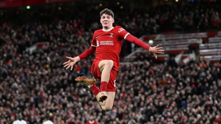 Lewis Koumas, Liverpool formasıyla maçta sevinç yaşarken