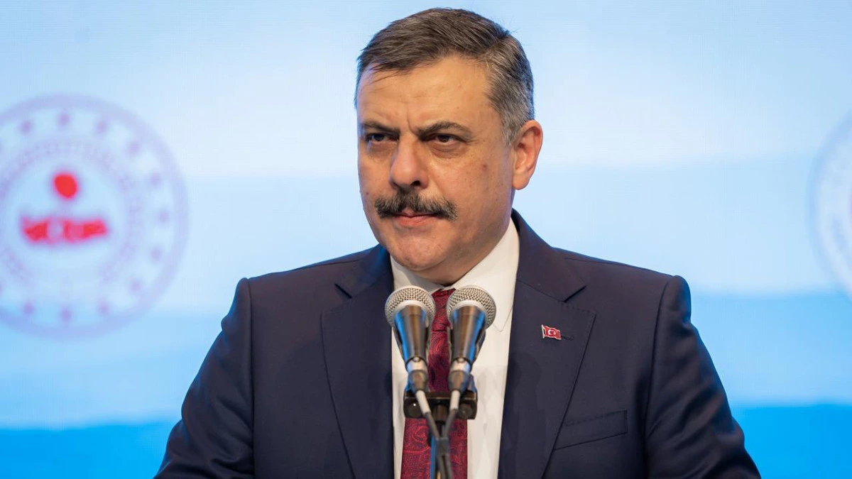 İçişleri Bakanı Mustafa Çiftçi kürsüde konuşma yapıyor.