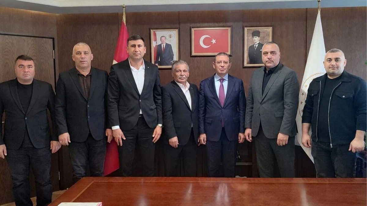 Türkiye Maden İşçileri Sendikası temsilcileri Ankara’daki bir odada toplu halde