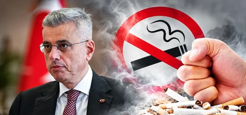 Kalabalık bir alanda sigara içilmez işareti