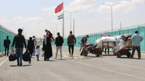 Suriyelilerin 2026’da gönüllü dönüş hedefi 210 bine çekildi