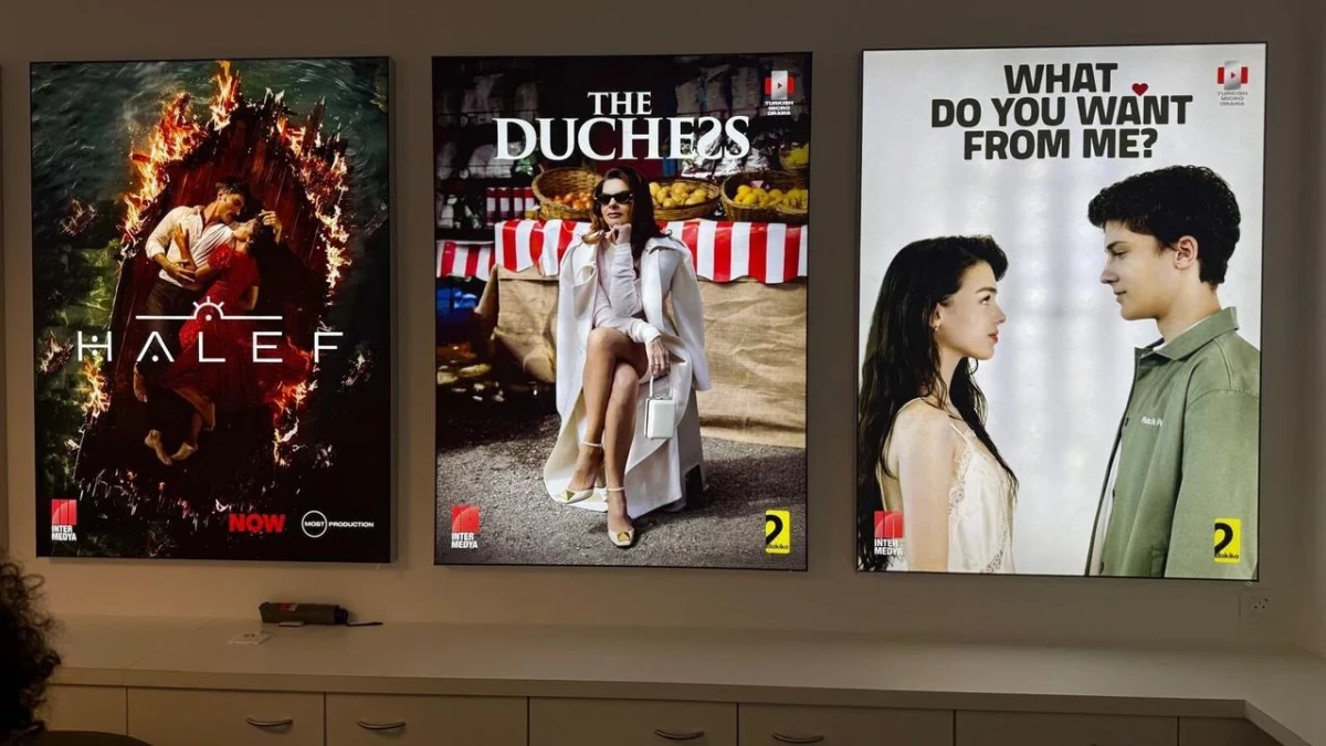 MIPCOM alanında Türk dizilerinin tanıtım afişleri