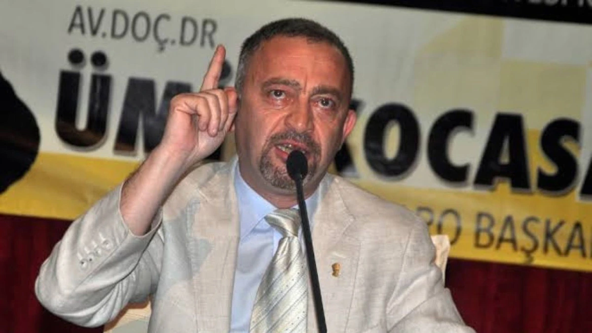 Prof. Dr. Ümit Kocasakal’ın kürsüde konuştuğu fotoğraf