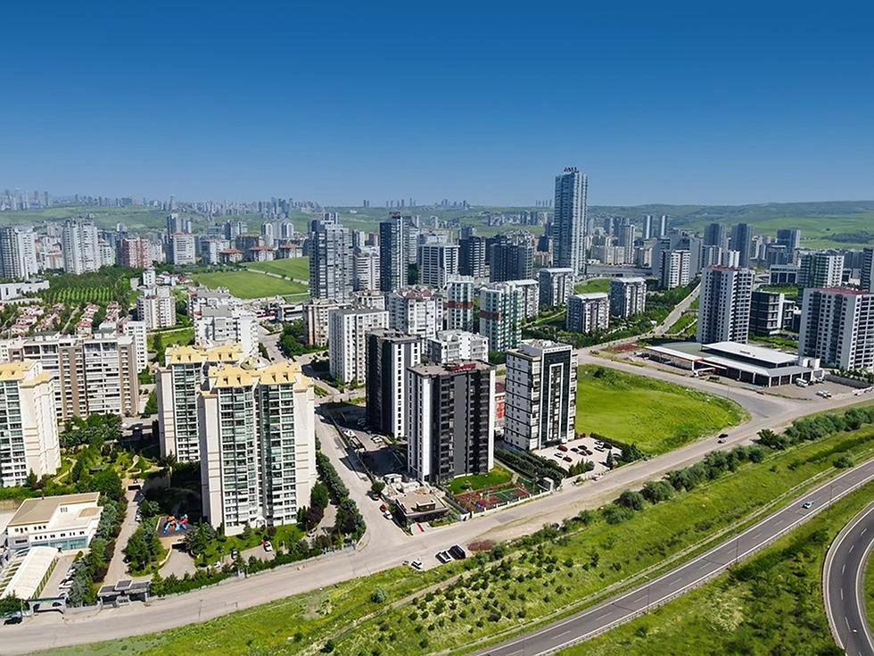Yaşamkent’te konut blokları ve çevresindeki yeni yerleşim alanları