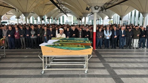 Yenimahalle’de eski eşinin silahlı saldırısında ölen kadın defnedildi